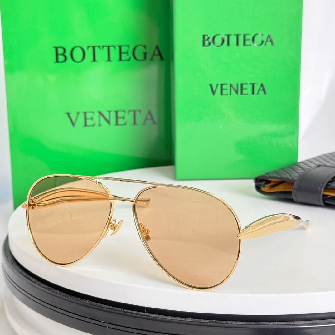 Bottega Veneta Sunglasses